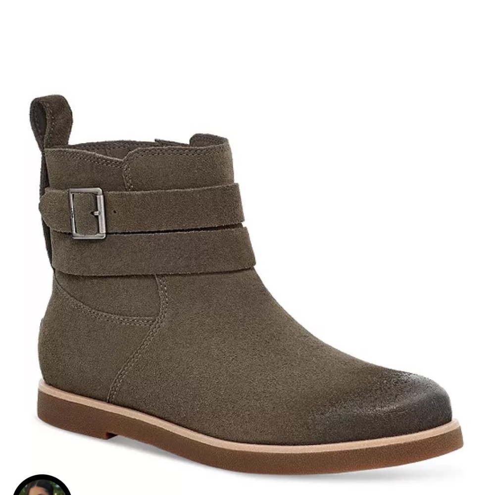 Ugg Boots sz 7.5 with box